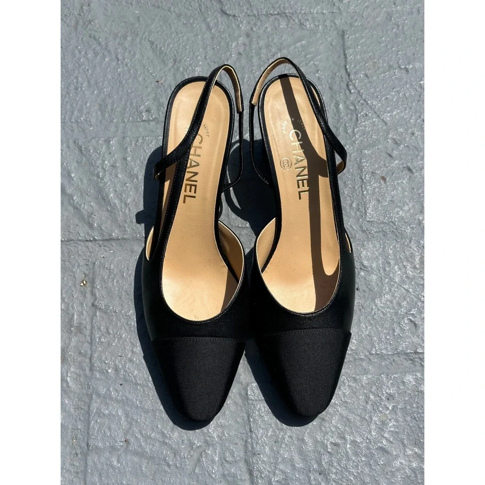 Chanel Black Grosgrain Cap Toe Slingback Pumps Size 40 CC Logo